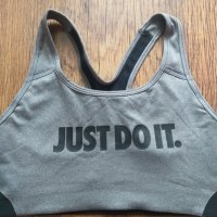 Nike Sports Bra Just Do It Gray Black Women -страхотно бюстие КАТО НОВО, снимка 4 - Корсети, бюстиета, топове - 33227827