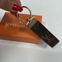 Ключодържател Louis Vuitton естествена кожа, снимка 1 - Други - 21280937