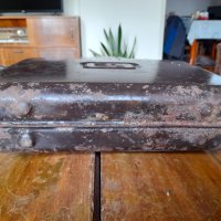 Стара метална туба за гориво, снимка 2 - Други ценни предмети - 43414634