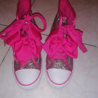 Брокатени кецове Uk 3, снимка 3 - Детски обувки - 38043140