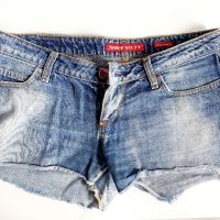 Дамски къси дънкови панталони Miss Sixty, снимка 5 - Къси панталони и бермуди - 31977076