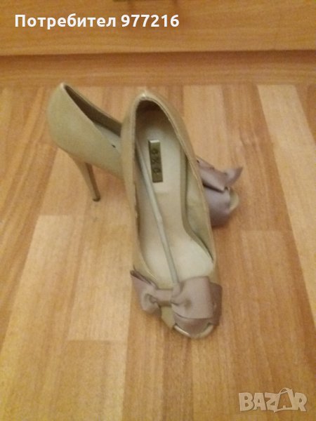 Лачени обувки с панделки, снимка 1