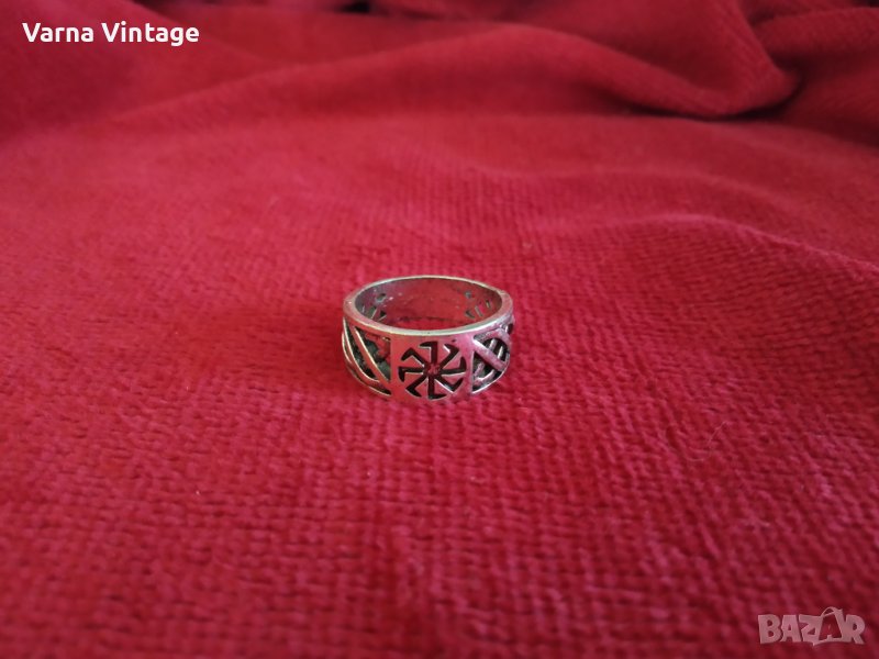 Мъжки пръстен с Коловрат (славянска свастика)., снимка 1