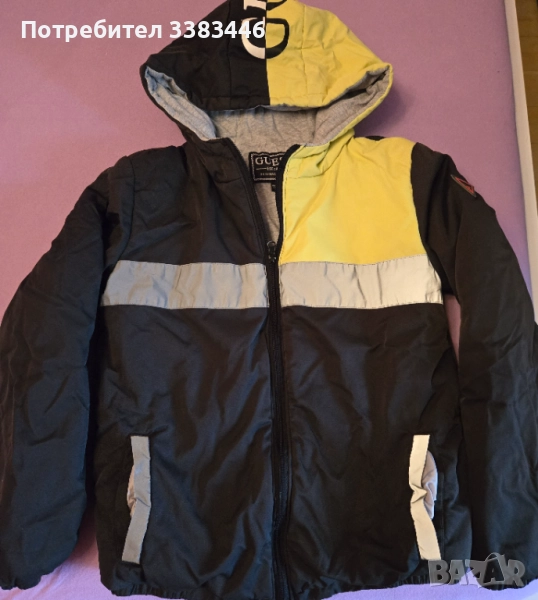 Яке марка Guess , снимка 1