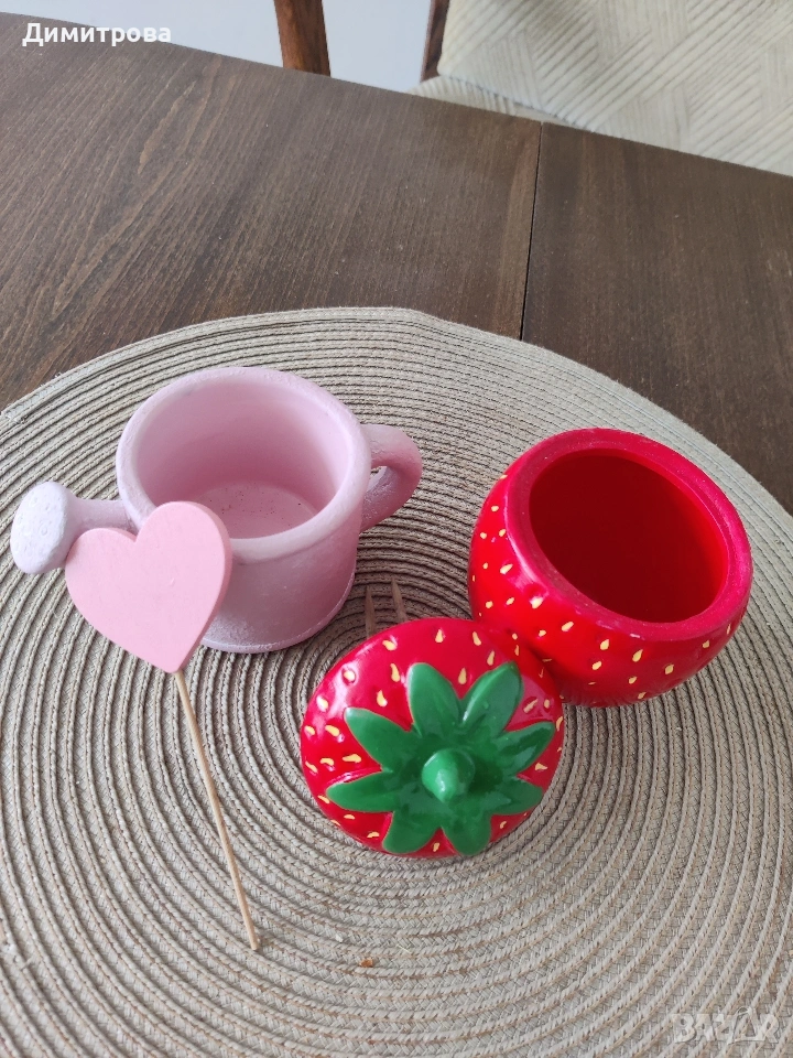 Малки кашпи за цветя , снимка 1