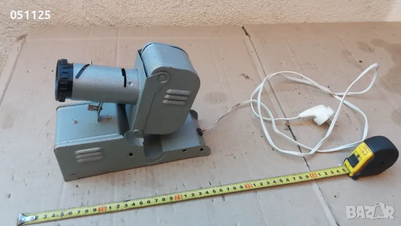 стар отличен прожекционен апарат , снимка 1