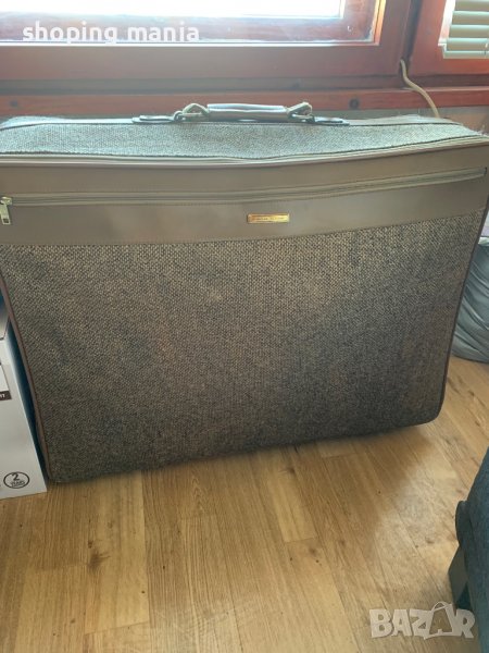 Голям куфар American toutister, снимка 1