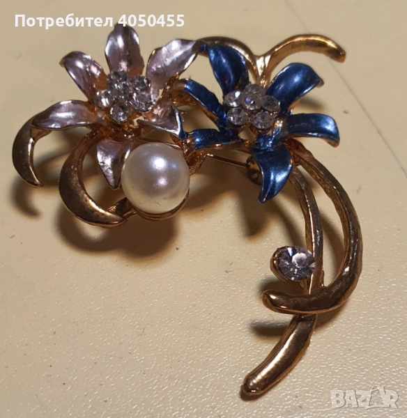 Стара позлатена изключително красива брошка, снимка 1