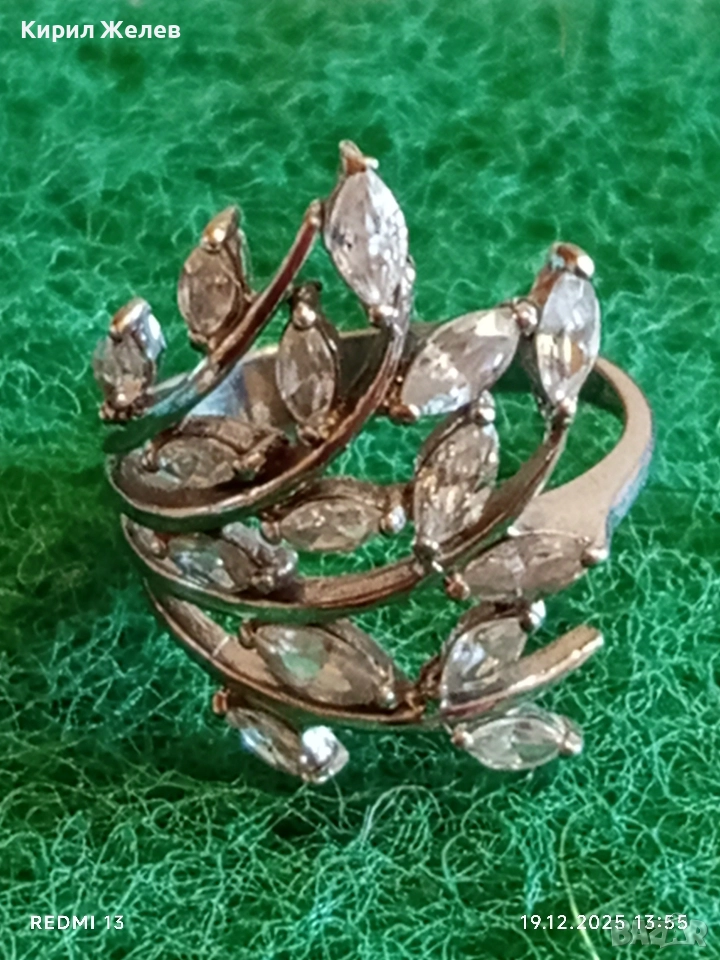 Блестящт пръстен родий и сребро с ювелирно инкрустирани кристали 26177, снимка 1