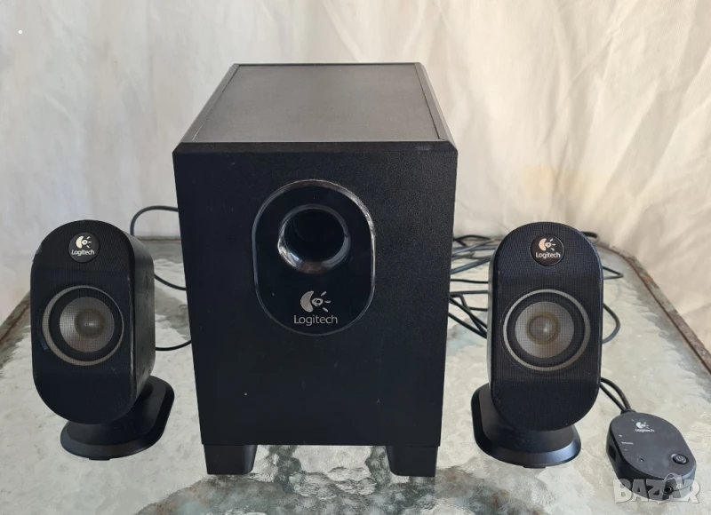 Буфер С Колони Logitech във много добро състояние , снимка 1