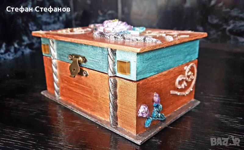 Кутия за бижута, снимка 1