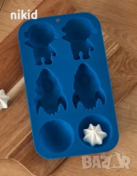 Космонавт ракета земно кълбо силиконов молд форма фондан шоколад гипс декор, снимка 1