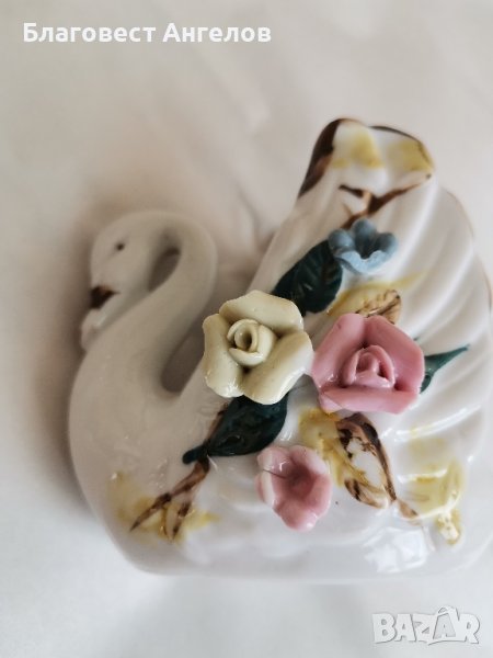 Порцеланова ваза, снимка 1