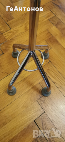 Бастун с 4 крака, снимка 2 - Бастуни - 52720651