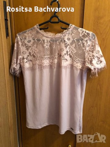 Тениска пепел от рози на Mohito, XS размер, снимка 3 - Тениски - 28618414