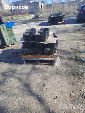 Гумиране на износени ходови колела на верижен трактор , снимка 14 - Селскостопанска техника - 31653915