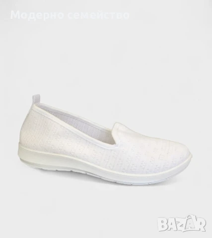 Леки летни дамски обувки тип пантофка 