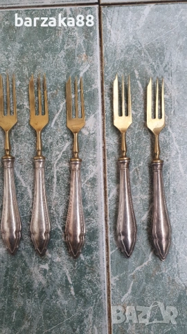 12 броя Сребърни вилици, снимка 5 - Антикварни и старинни предмети - 53493791