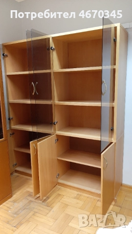 ШКАФ с витрини продавам, г. София , снимка 2 - Шкафове - 52673452