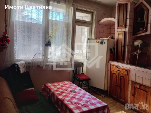 Многостаен апартамент с механа, гараж и двор в Нова Загора, снимка 3 - Апартаменти - 52273551