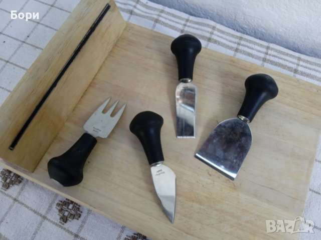 Дървена дъска с ножове за сирене,кашкавал, снимка 5 - Прибори за хранене, готвене и сервиране - 37510022