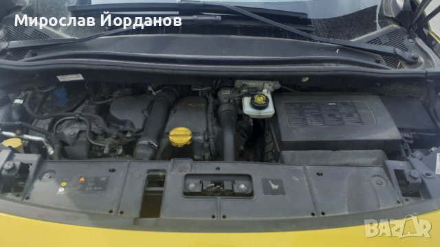 Renault Scenic 1.5 dci, снимка 9 - Автомобили и джипове - 40648077