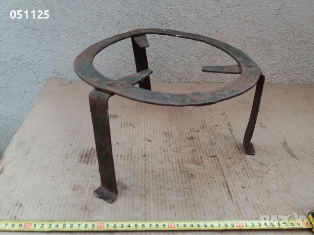 кован възрожденски сажер, пирустия за бакъри и тави