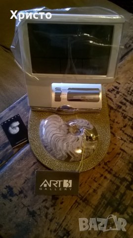 часовник уникален луксозен с поставка за бюро Фосил