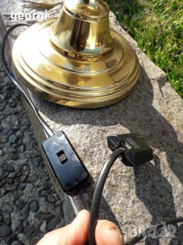Настолна лампа с месингова основа , снимка 3 - Настолни лампи - 28025998