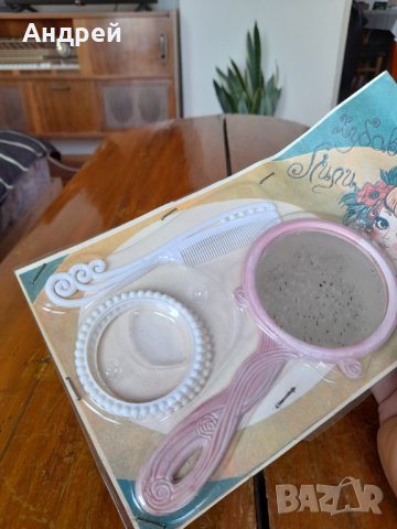 Стара играчка Хубавата Лили, снимка 2 - Други ценни предмети - 38043184