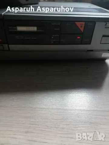 Видеокасетофон и видеокамера HITACHI VIDEO SYSTEM VT 8E & HITACHI VK C1500E, снимка 15 - Камери - 48508853