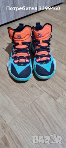 Продавам маратонки Nike Джордан , снимка 4 - Маратонки - 43030410