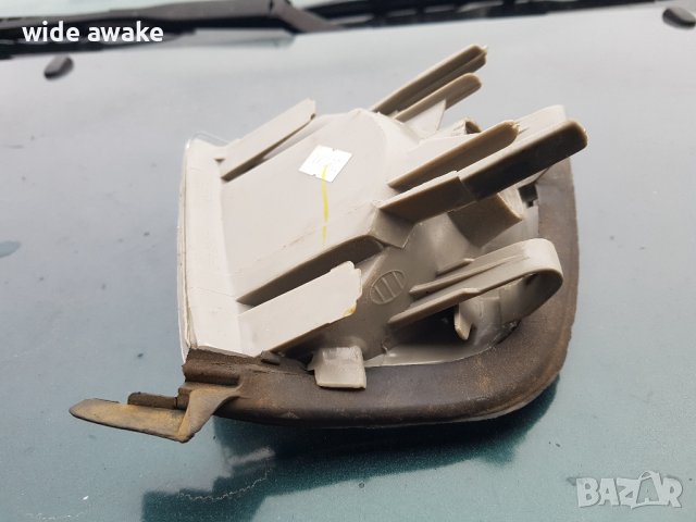 Ляв мигач Audi 80, снимка 7 - Части - 43835542