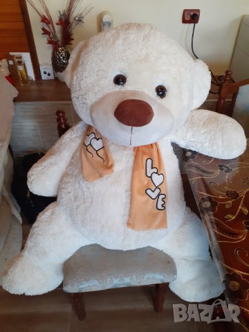 Голям бял плюшен мечок с шалче LOVE мечка - мече - мечо, снимка 3 - Плюшени играчки - 38085473
