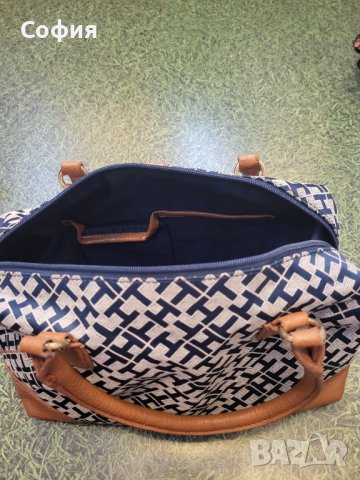 Оригинална чанта Tommy Hilfiger, снимка 11 - Чанти - 44106439