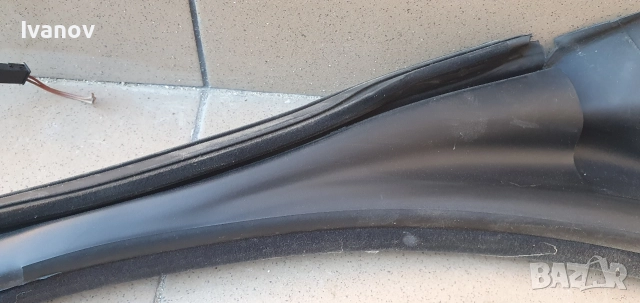 Дясно гумено уплътнение за врата бмв е46 купе front right door seal bmw e46 coupe  7126137, снимка 6 - Части - 52773786
