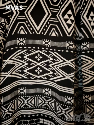 H&m нова черно бяла рокля М размер 3/4 ръкав, снимка 3 - Рокли - 49756515