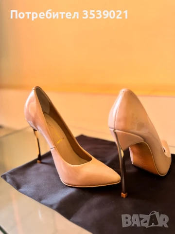 Чисто нови обувки Casadei размер 38