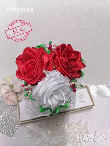 Страхотна диадема с рози бяла и червена! , снимка 4 - Шноли, диадеми, ленти - 32576337