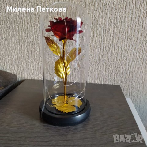Вечна роза,цвете в стъкленица с лед осветление!Подарък за жена,момиче за 8 март!, снимка 2 - Подаръци за жени - 39846401