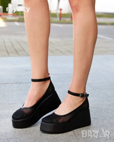 Обувки на платформа - черна мрежа