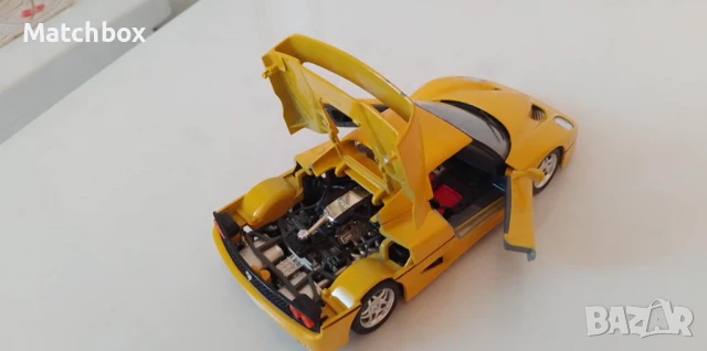 Ferrari Bburago 1/24 Италия, снимка 3 - Колекции - 51224388