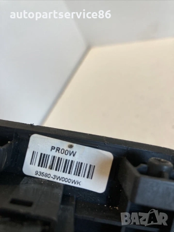 Бутон за задно ляво стъкло за KIA Sportage 1.7 CRDi (2011) 369510-1000, снимка 2 - Части - 53438997