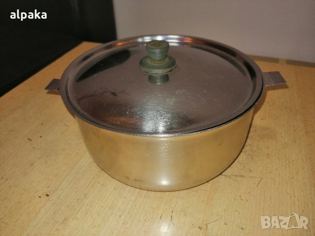 Продавам руска тенджерка с капак, акпака, 19/9см