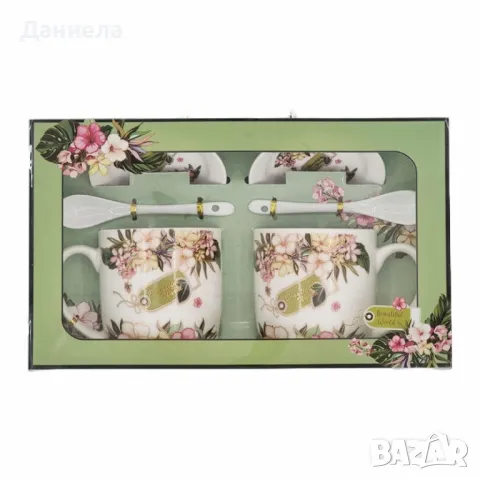 Комплект две чаши с лъжички и чинийки в зелени нюанси