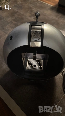 Кафе машина Dolche Gusto