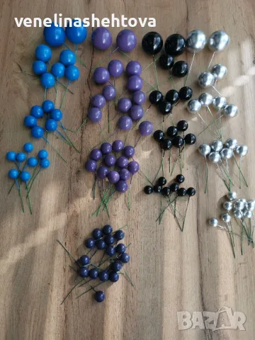108 броя Лилави сини сребристи черни Топчета топки на тел за декорация на торта стириопор, снимка 4 - Други - 47808629