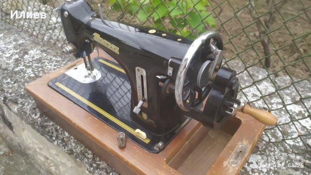 шевна машина, снимка 2 - Антикварни и старинни предмети - 40855576