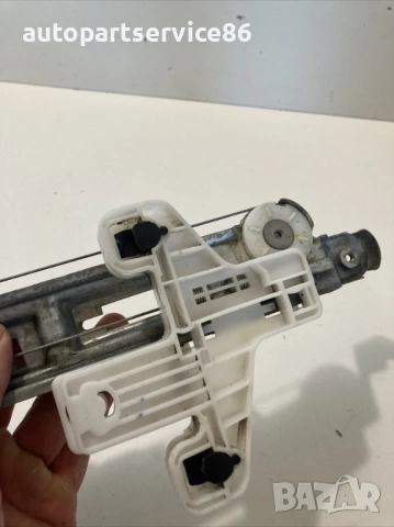 Заден десен мотор за регулатор на стъкло за Jeep Patriot (2008) 0130822278, 05291804AA, снимка 2 - Части - 53511187