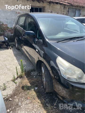 Toyota Verso 2010 г. 1.6 бензин Valvematic (132 к.с.), снимка 3 - Автомобили и джипове - 51578421